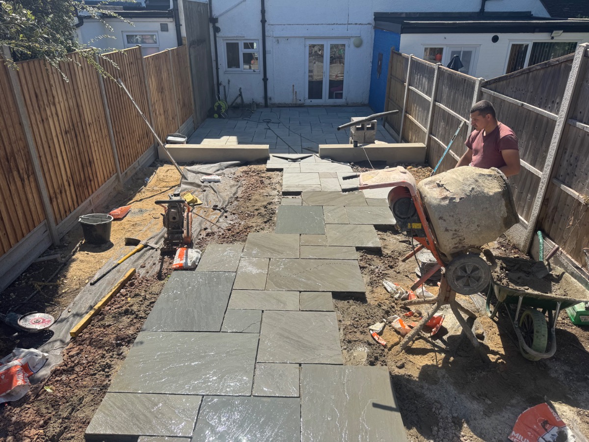 Landscaper: Image 4